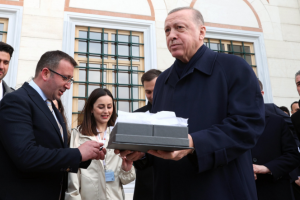 Cumhurbaşkanı Erdoğan, bayram namazını Büyük Çamlıca Camii’nde kıldı