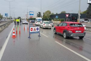 Kocaeli’de D-100 Ankara istikameti güney yan yola aktarıldı