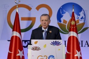 Cumhurbaşkanı Erdoğan’dan liderlere tepkiye davet etti