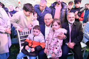 Başkan Büyükkılıç, Ramazan etkinliklerinde vatandaşlarla kucaklaştı