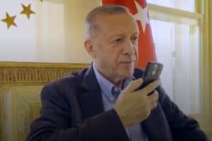 Cumhurbaşkanı Erdoğan: “Roman kardeşlerim sandıkları patlatacak”