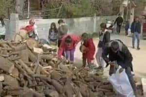 Gölcük’ten deprem bölgesine yakacak yardımı