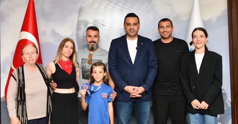 Türkiye’nin en hızlısı Güneş’e Çiğli’de Başkan Yıldız’dan destek